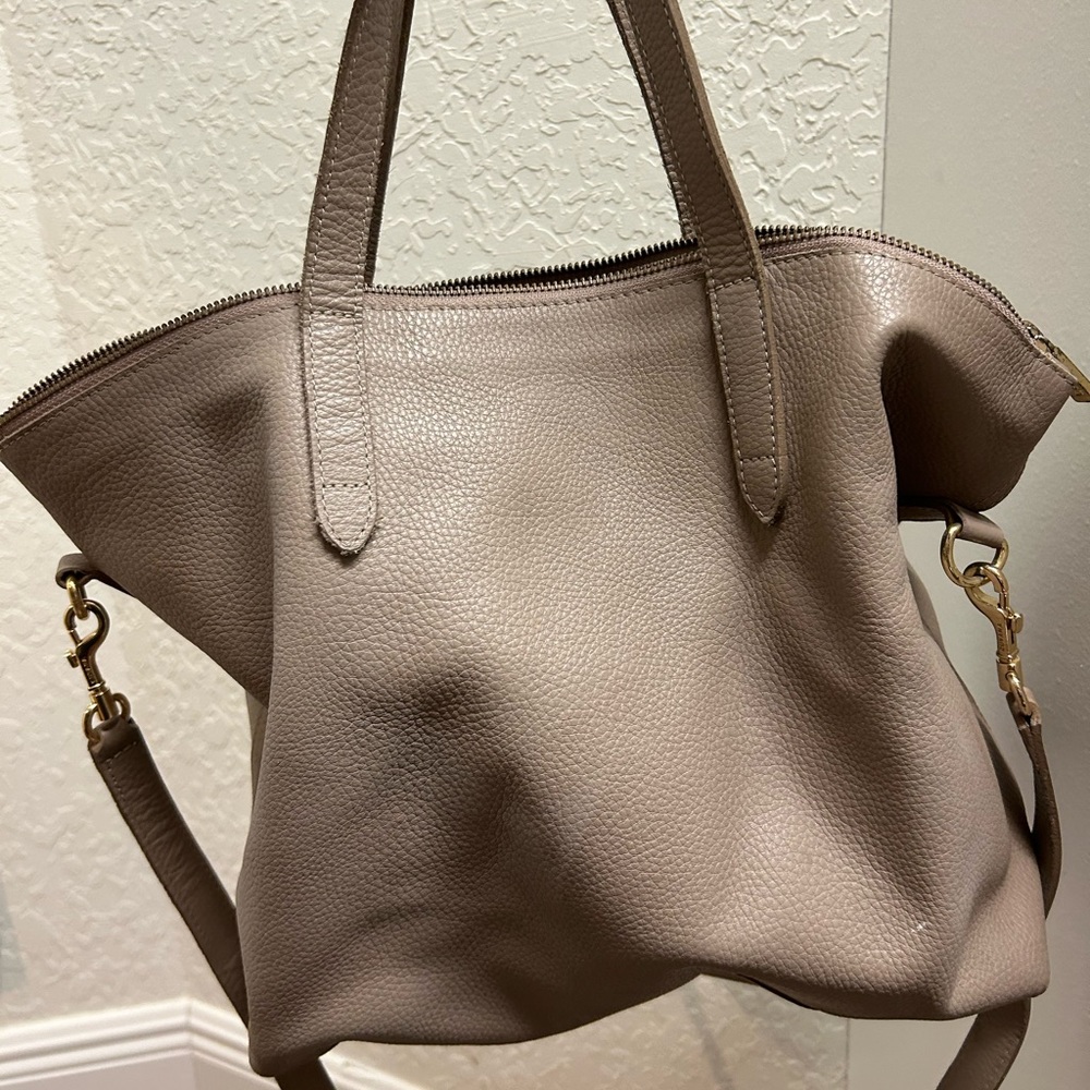 Cuyana tote